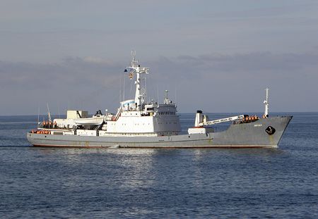 Средний разведывательный корабль Черноморского флота "Лиман"